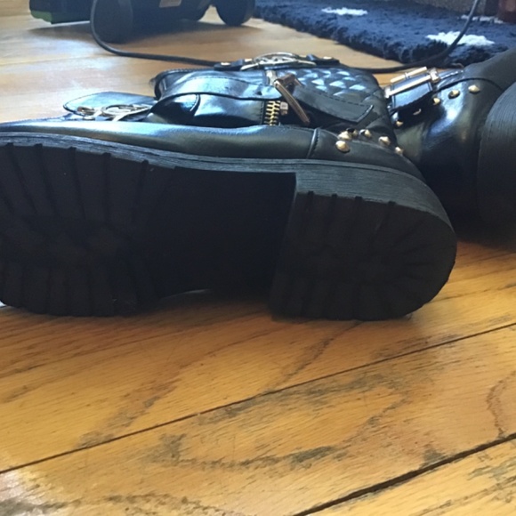 MICHAEL KORS knee high leather. GOO CONDITION, - Picture 2 of 4